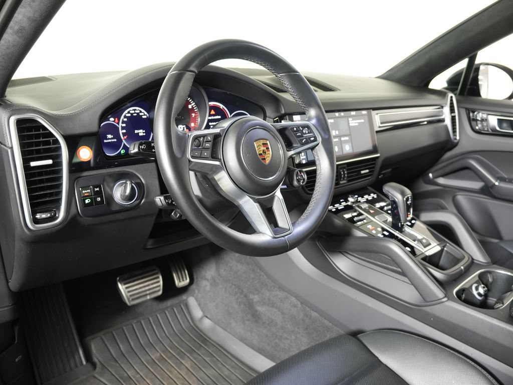 Certified 2021 Porsche Cayenne GTS AWD/4WD image 4