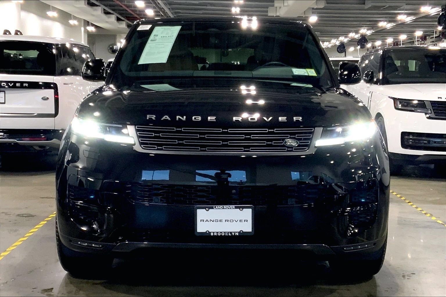 Certified 2026 Land Rover Range Rover Sport SE AWD/4WD image 3