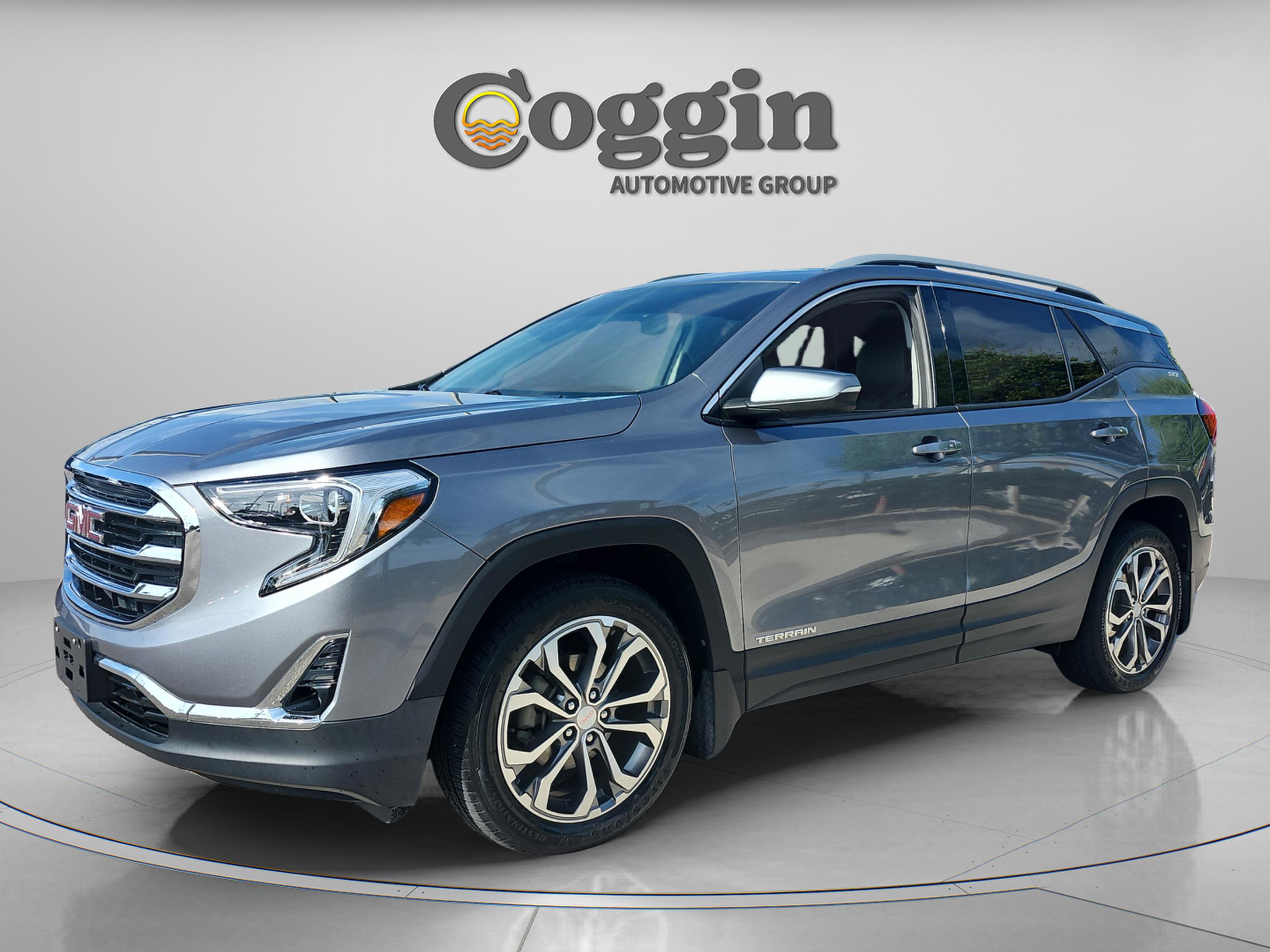 Used 2021 GMC Terrain SLT image 1