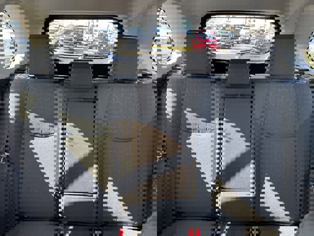 Used 2025 Toyota RAV4 XLE image 12