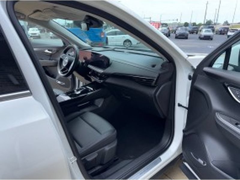Used 2024 Buick Envision Preferred AWD/4WD image 16