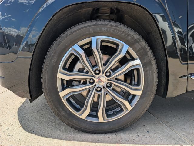 Used 2020 GMC Terrain Denali w/ Denali Premium Package AWD/4WD image 13