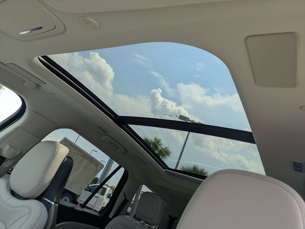 New 2026 Lincoln Aviator Reserve AWD/4WD image 25