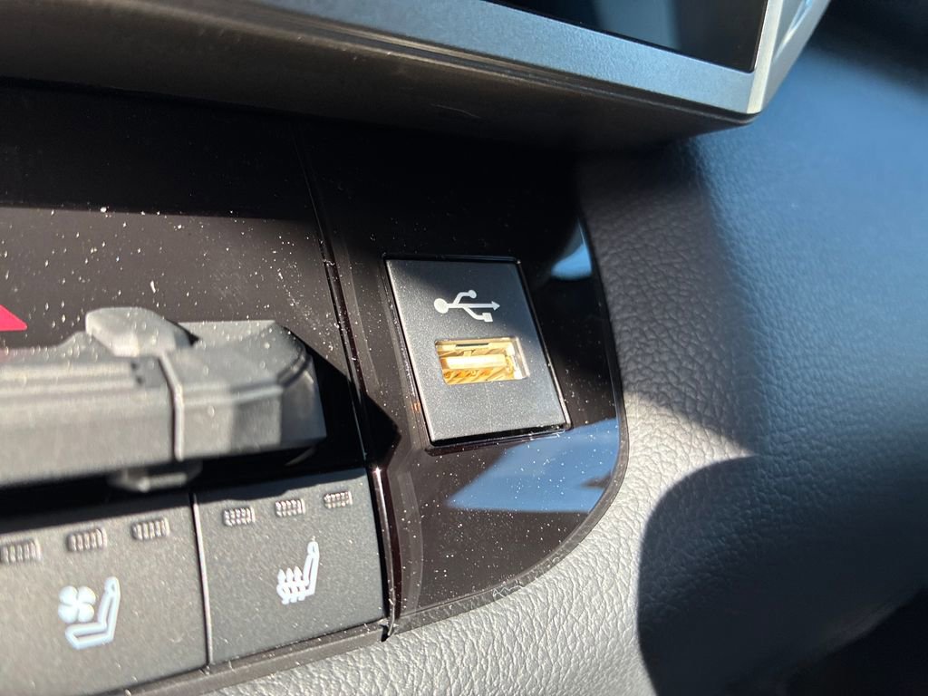 New 2026 Toyota Tundra Limited image 38