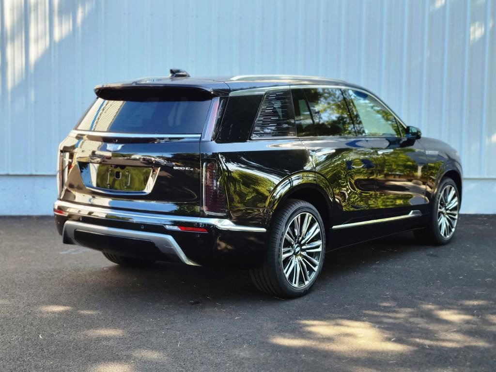 New 2026 Cadillac Vistiq Premium Luxury w/ LPO, Floor Liner Package AWD/4WD image 3