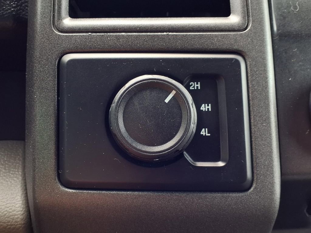 Used 2018 Ford F450 XL w/ Power Equipment Group image 16