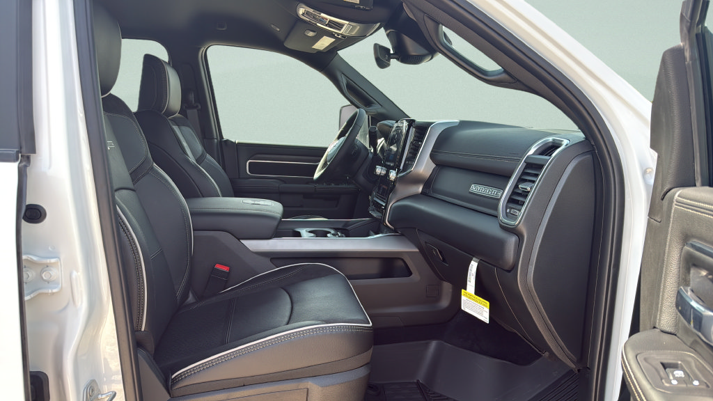 New 2027 RAM 3500 Laramie w/ Night Edition AWD/4WD image 19