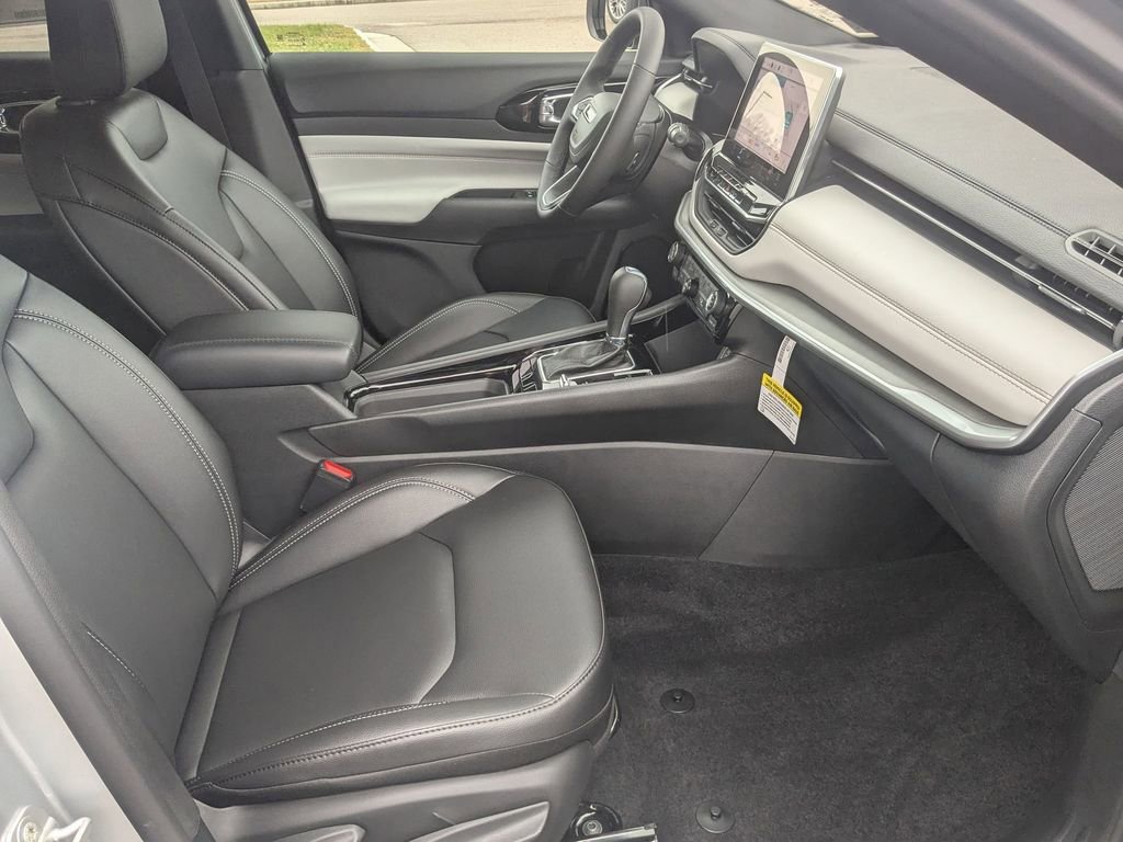 New 2026 Jeep Compass Limited w/ Sun, Sound & Navigation Group AWD/4WD image 34