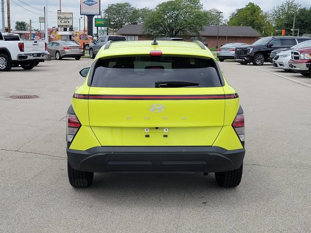 Used 2025 Hyundai Kona SEL FWD image 5