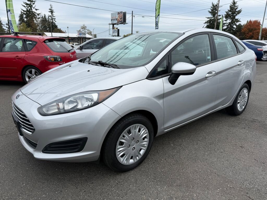 Used 2017 Ford Fiesta S image 3