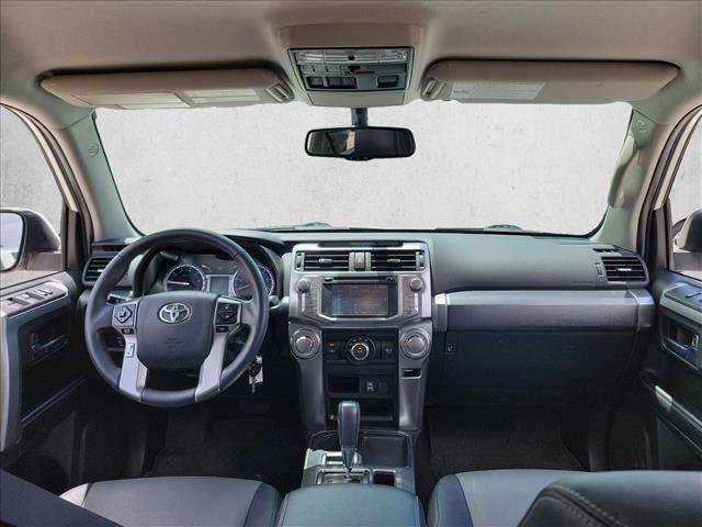Used 2017 Toyota 4Runner SR5 Premium RWD image 17