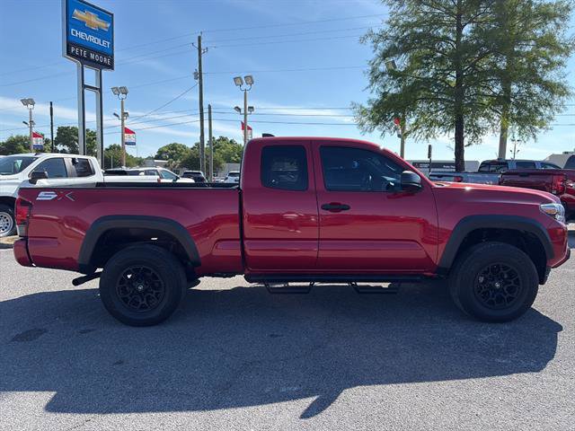 Used 2022 Toyota Tacoma SR w/ SX Package RWD image 4