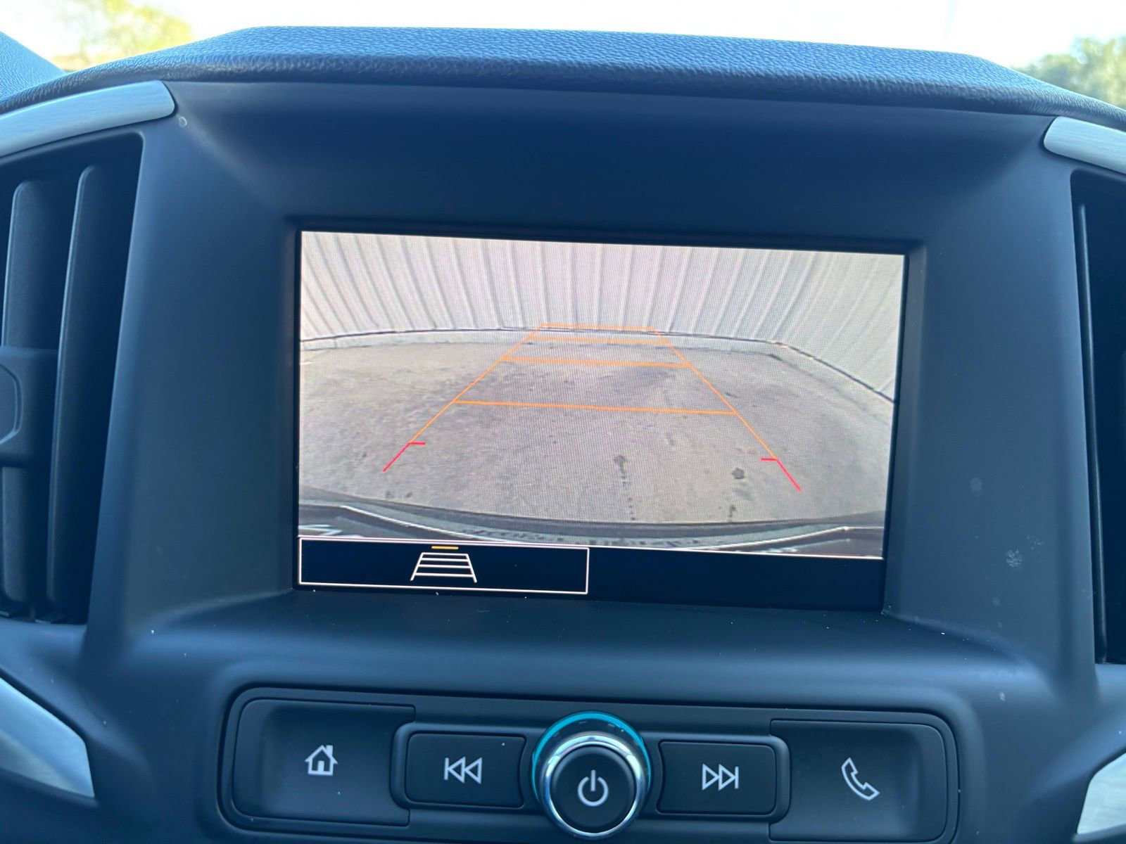 Used 2022 GMC Terrain SLE w/ Driver Convenience Package image 25