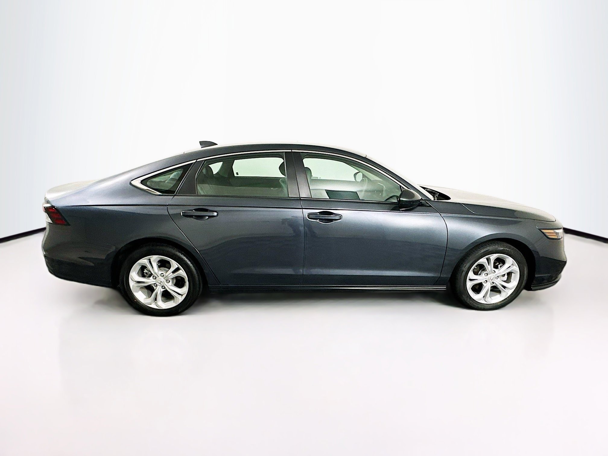Used 2024 Honda Accord LX image 10