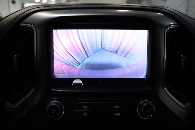 Used 2020 Chevrolet Silverado 1500 LT w/ Fleet Comfort Package AWD/4WD image 4