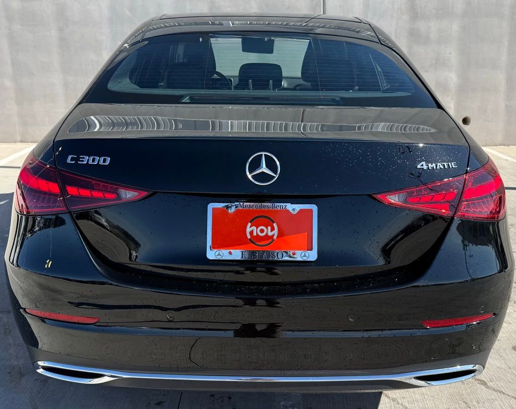 Used 2025 Mercedes-Benz C 300 4MATIC Sedan image 4