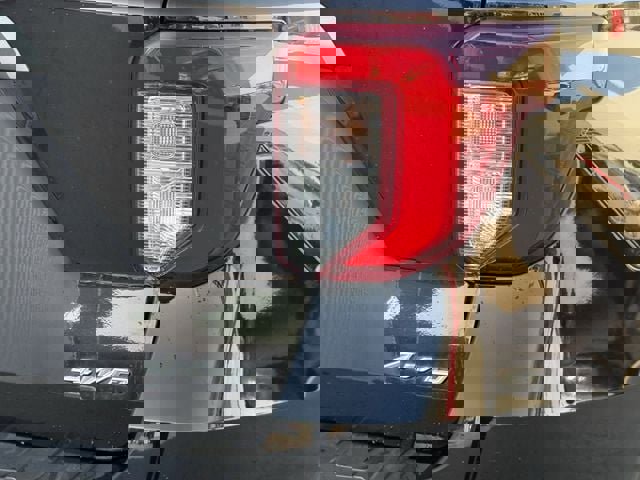 Used 2022 Ford Explorer Timberline image 6