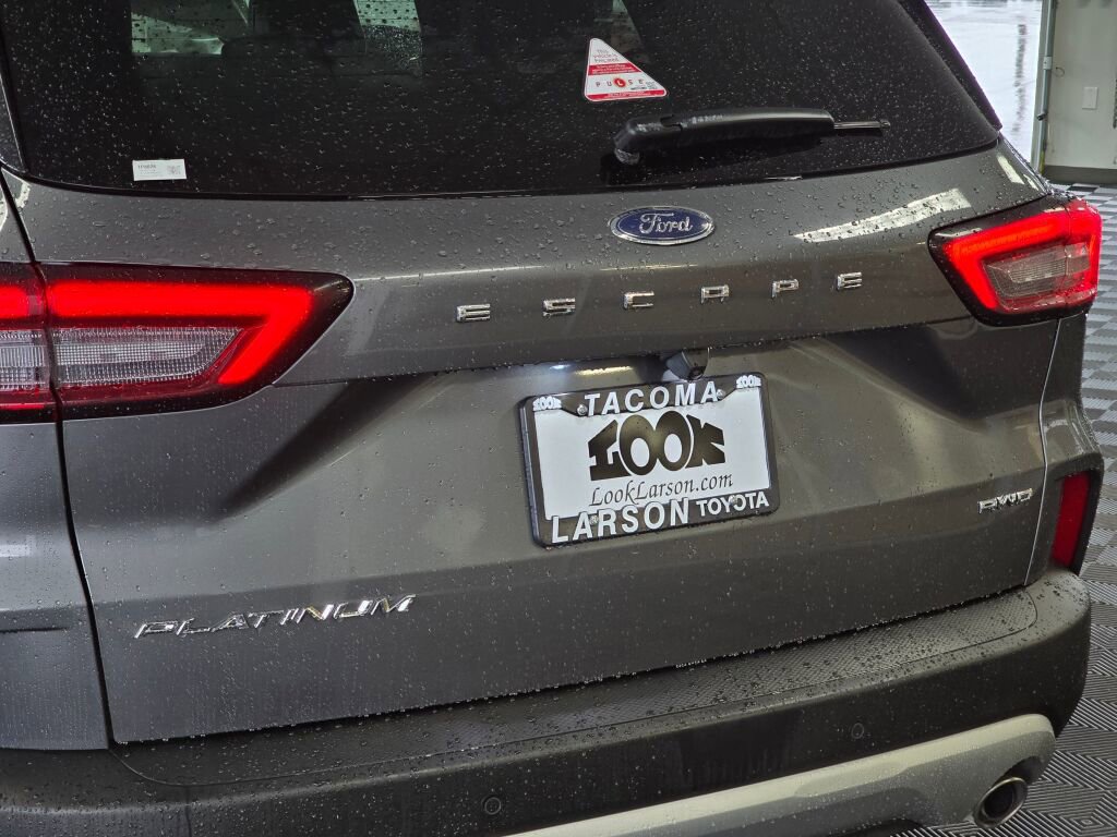 Used 2024 Ford Escape Platinum image 12