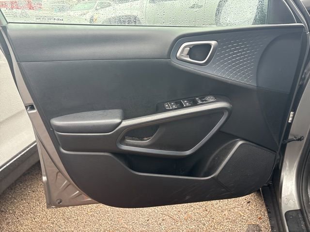 Certified 2023 Kia Soul EX image 6