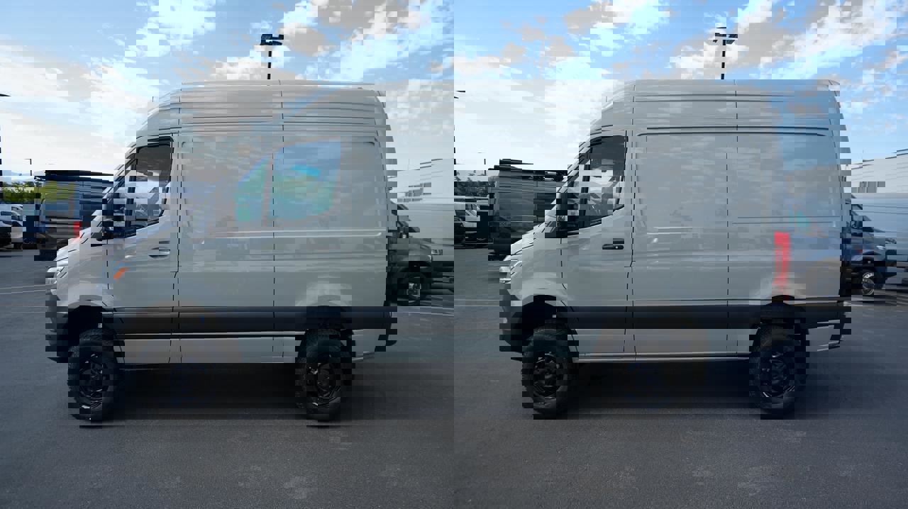 New 2025 Mercedes-Benz Sprinter 2500 image 4
