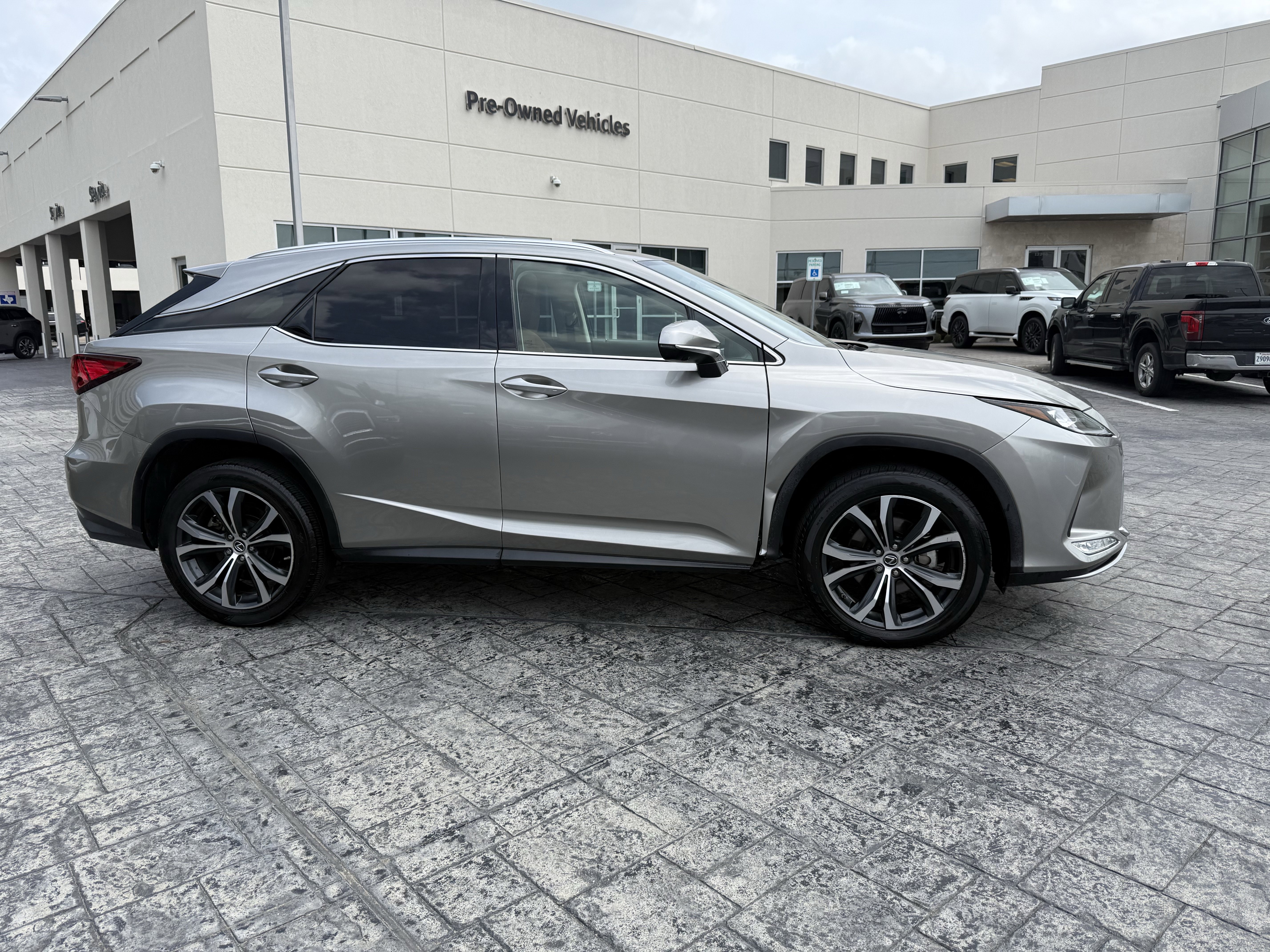 Used 2022 Lexus RX 350 FWD w/ Premium Package image 8