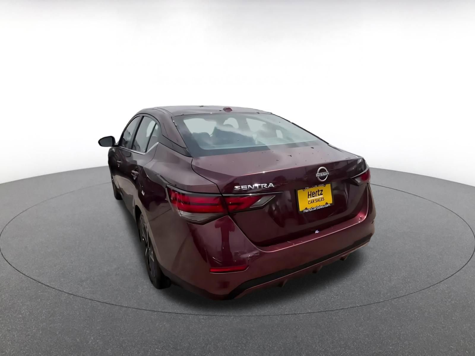 Used 2025 Nissan Sentra SV FWD image 11
