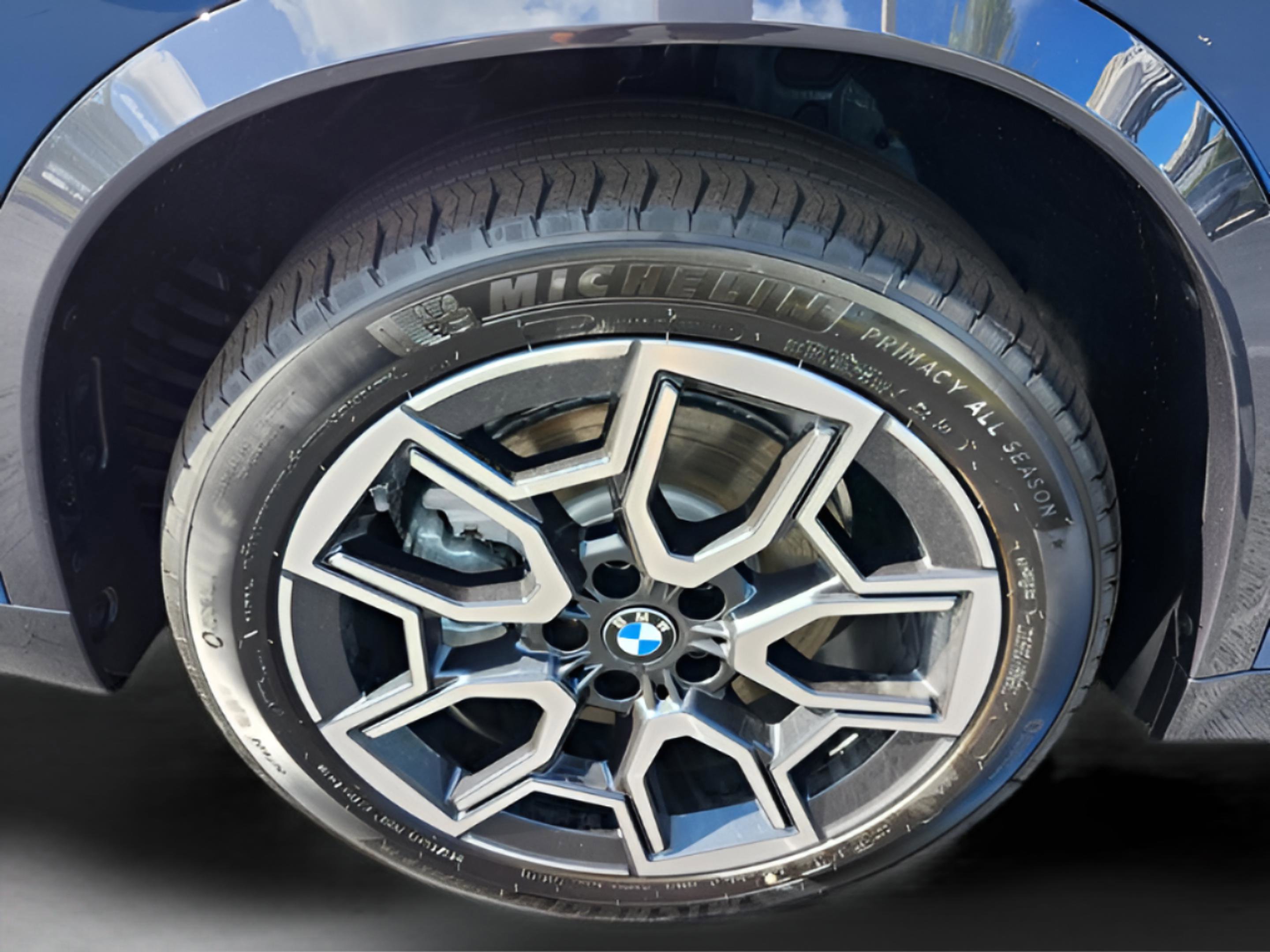 New 2026 BMW X1 xDrive28i w/ Technology Package AWD/4WD image 17