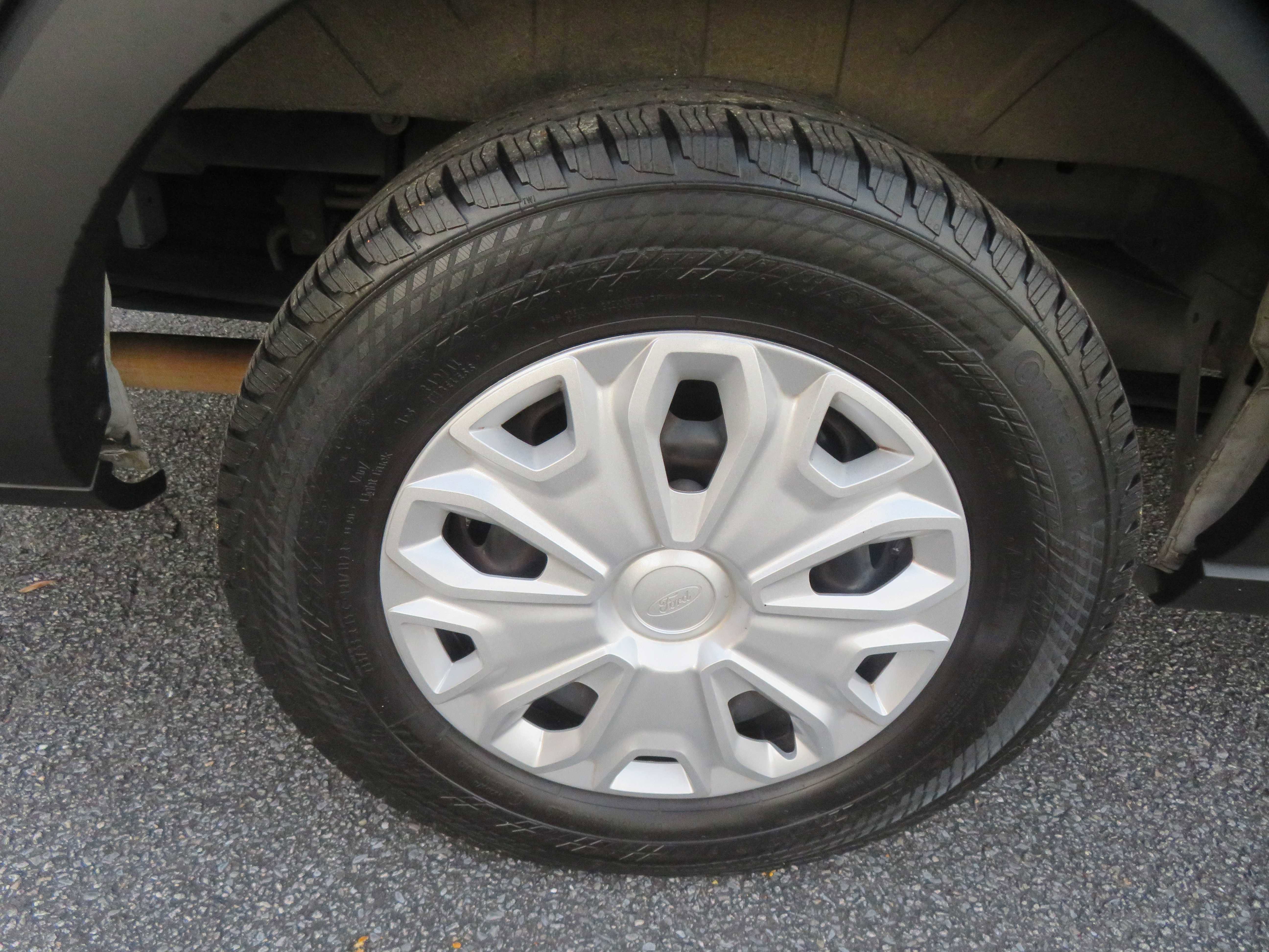 Used 2024 Ford Transit 350 XLT image 9