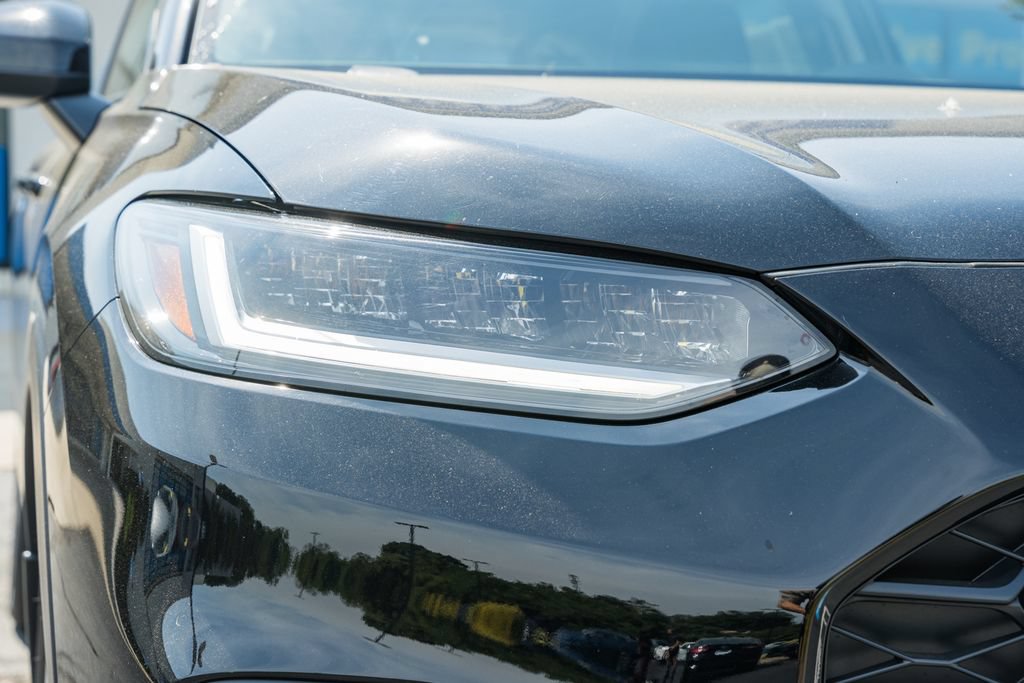 Certified 2025 Honda HR-V LX image 9
