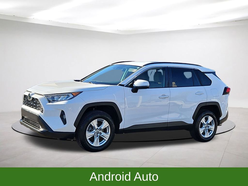 Used 2020 Toyota RAV4 XLE image 3