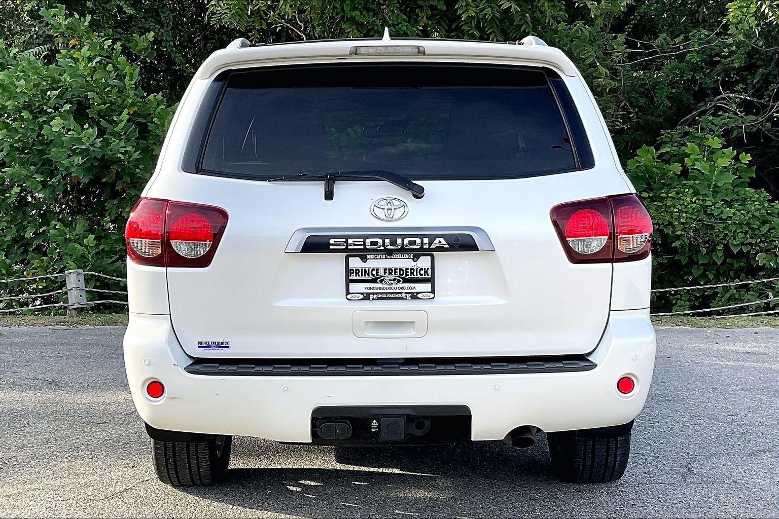 Used 2021 Toyota Sequoia Platinum AWD/4WD image 4