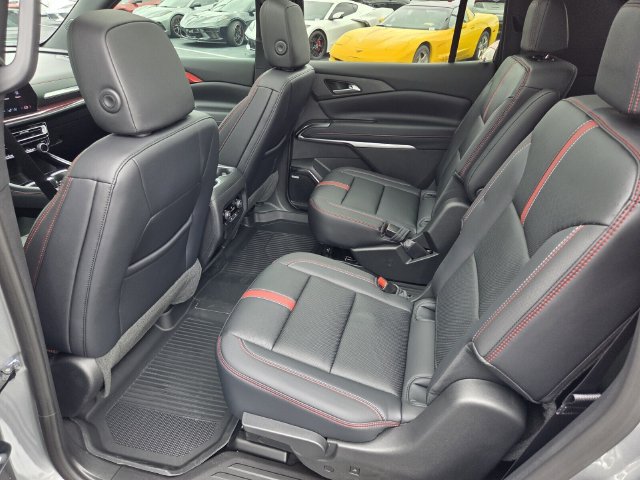New 2026 Chevrolet Traverse RS w/ LPO, Floor Liner Package FWD image 8