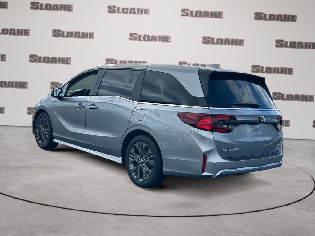 New 2026 Honda Odyssey Touring image 3
