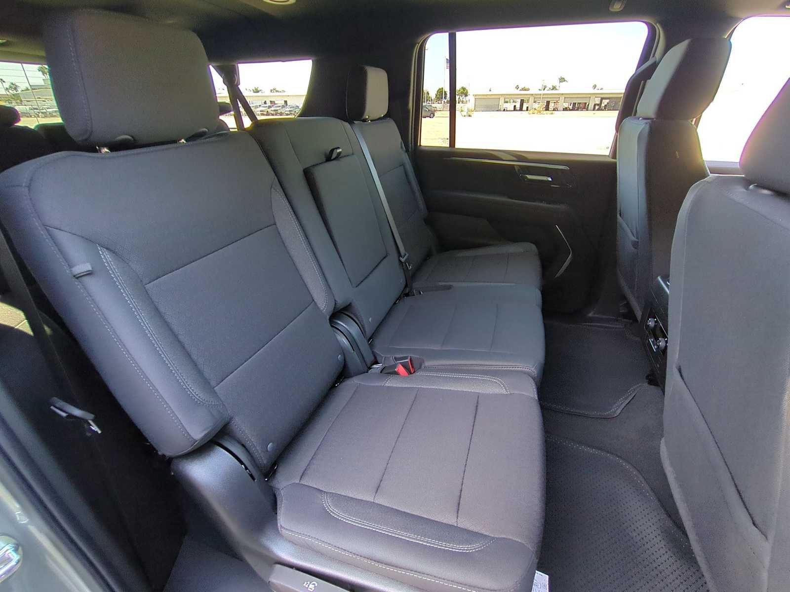 New 2026 Chevrolet Suburban LS RWD image 26