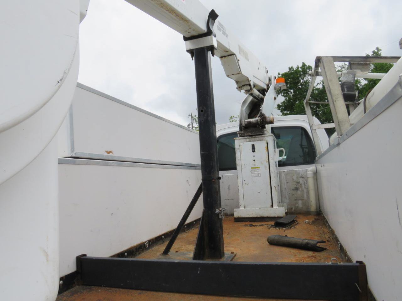 Used 2005 Chevrolet Kodiak C4500 2WD Regular Cab image 38