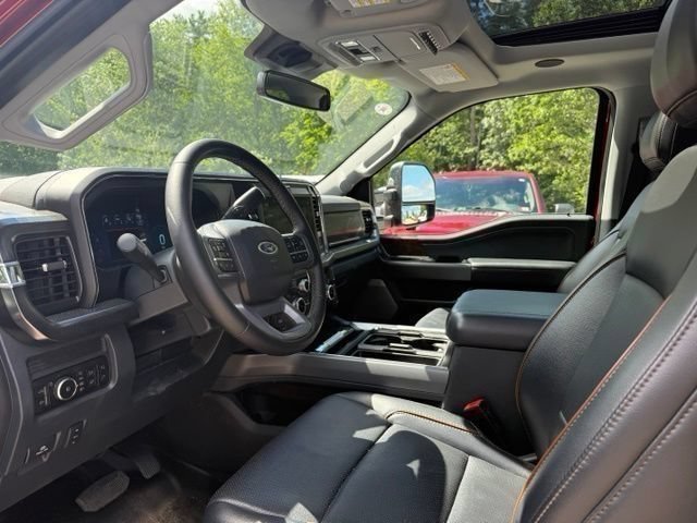 Used 2025 Ford F350 Lariat w/ Lariat Ultimate Package AWD/4WD image 9
