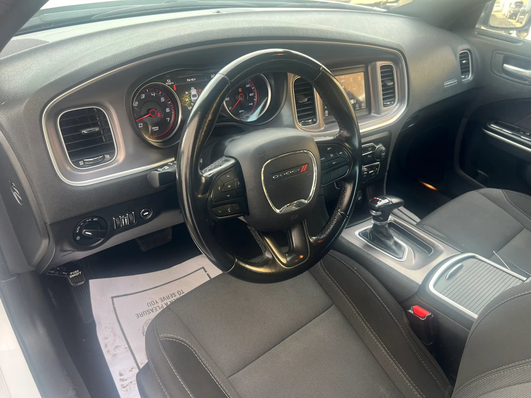 Used 2022 Dodge Charger SXT RWD image 14