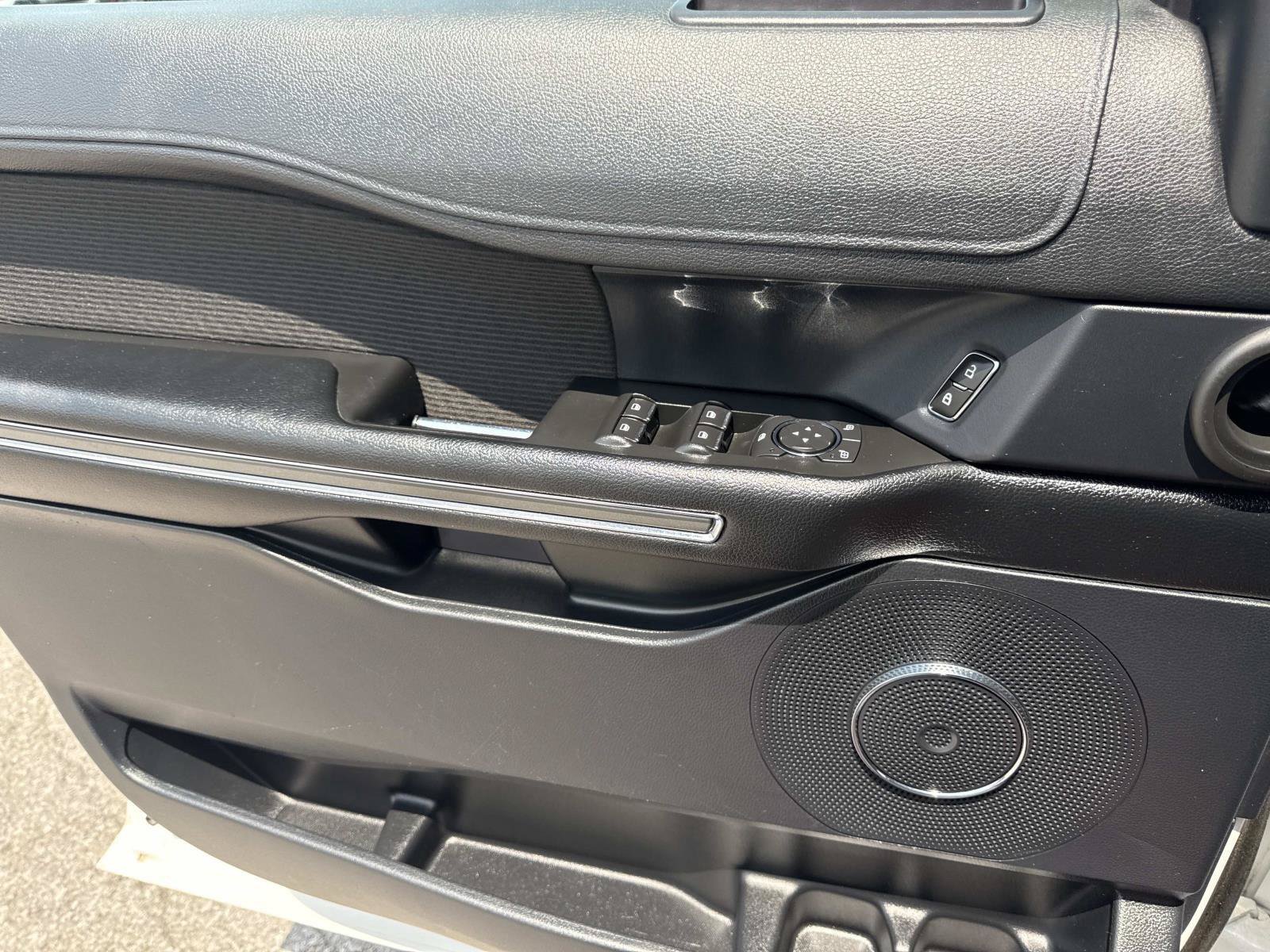Used 2020 Ford Expedition XLT AWD/4WD image 15