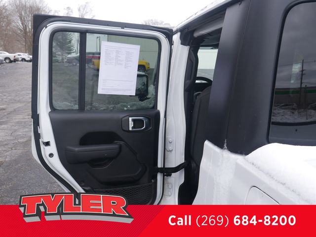 Used 2024 Jeep Gladiator Sport image 20