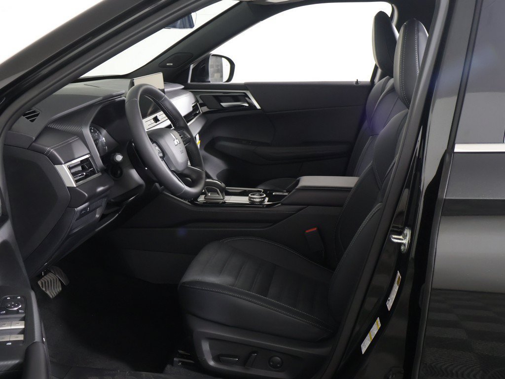 New 2027 Mitsubishi Outlander LE AWD/4WD image 25
