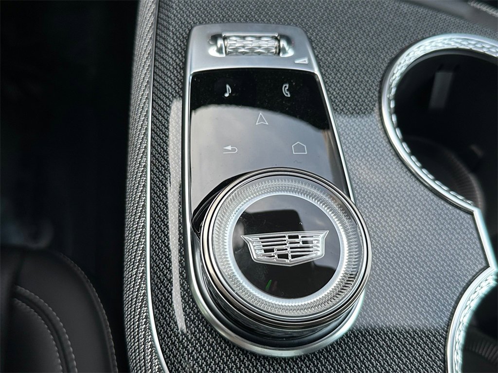 New 2026 Cadillac Optiq Sport 2 image 30