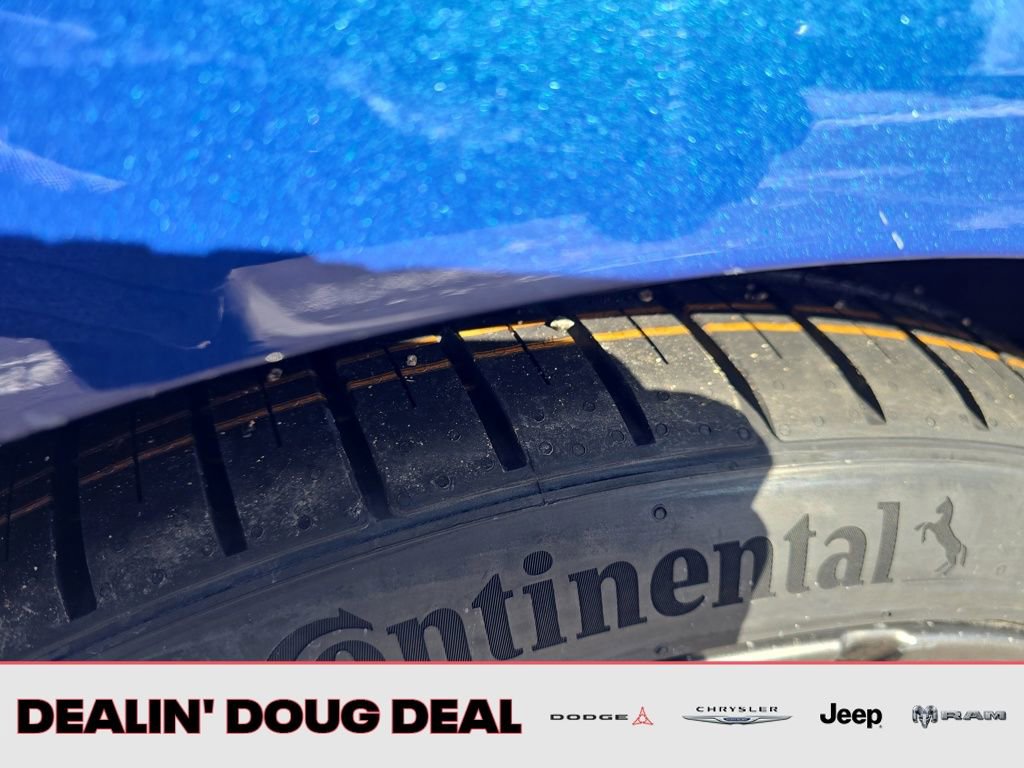 Used 2019 Chevrolet Camaro ZL1 image 26