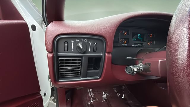 Used 1996 Chevrolet Caprice SS RWD image 21