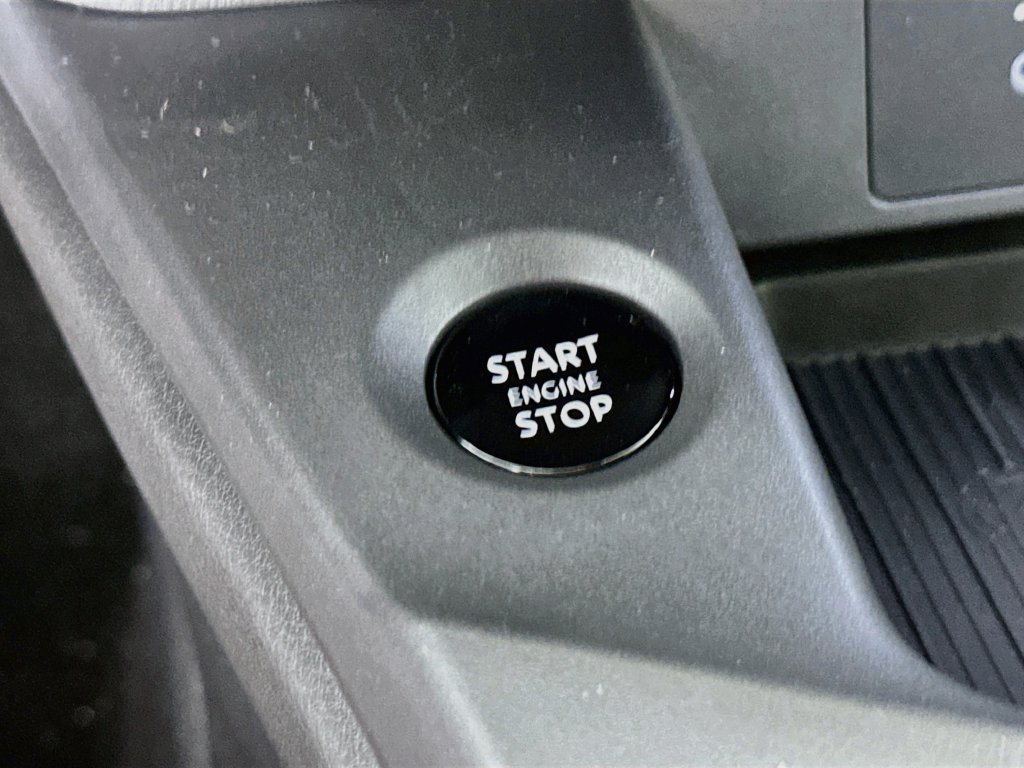 New 2027 Nissan Sentra SR w/ Floor Mat Package FWD image 19
