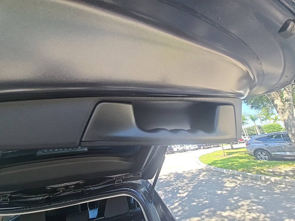 Used 2020 Toyota RAV4 XLE FWD image 33