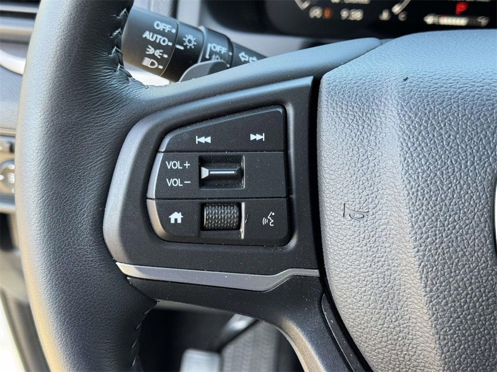 Used 2025 Honda Ridgeline RTL image 10