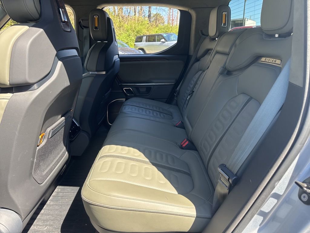Used 2022 Rivian R1T Adventure image 6