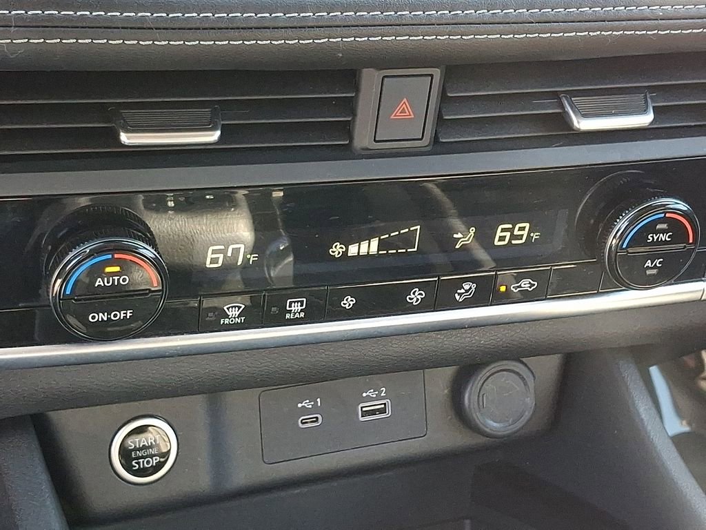 Certified 2023 Nissan Rogue SV image 17