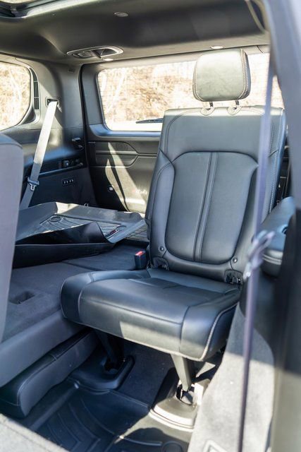 Used 2023 Jeep Grand Wagoneer 4WD w/ Flexible Seating Group image 18