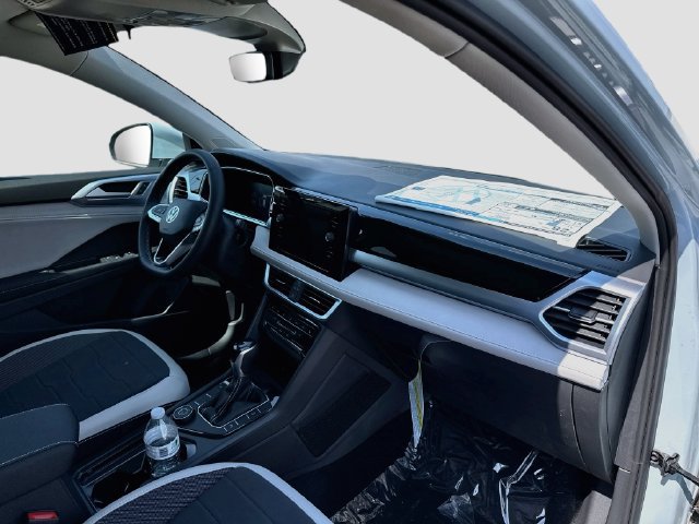 New 2026 Volkswagen Taos SE AWD/4WD image 29